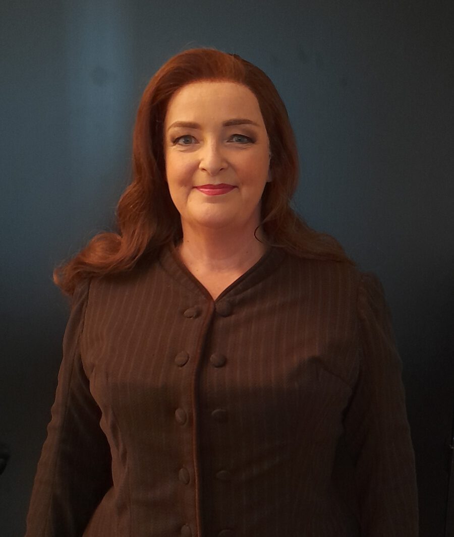 Senta, Operá Bastille, Maskenfoto 10/2021