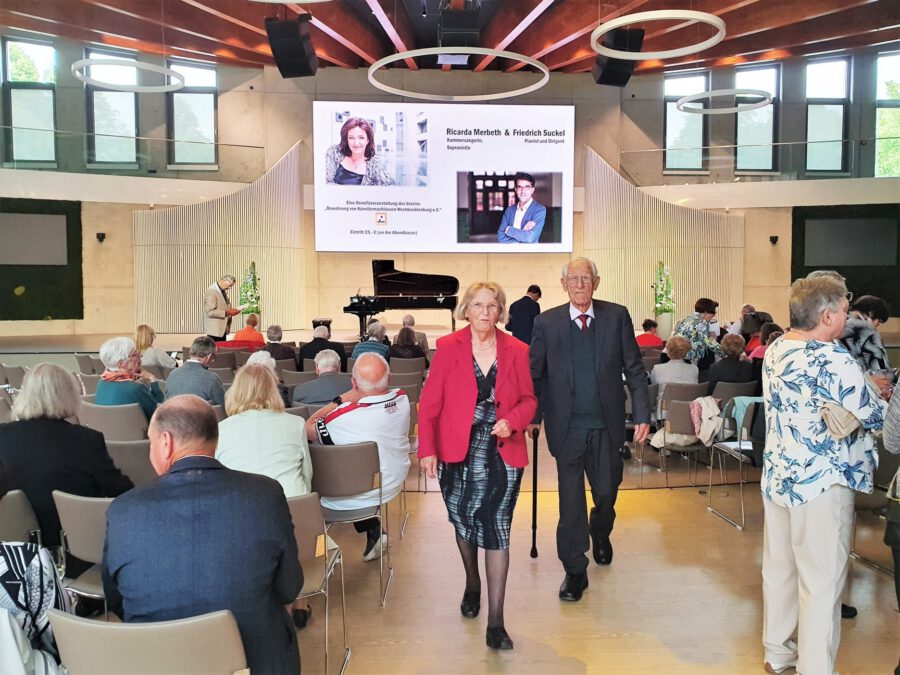 Die Eltern der Künstlerin, Benefizkonzert in der Heimat, Parchim 05_2025