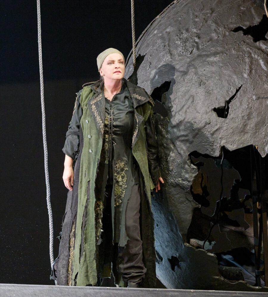 Als Elektra an der Wiener Staatsoper Dez. 2023