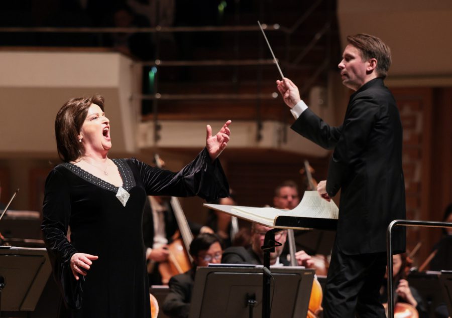Hong Kong Wagner-Konzert, Ricarda Merbeth (li), Pietari Inkinen (re.)